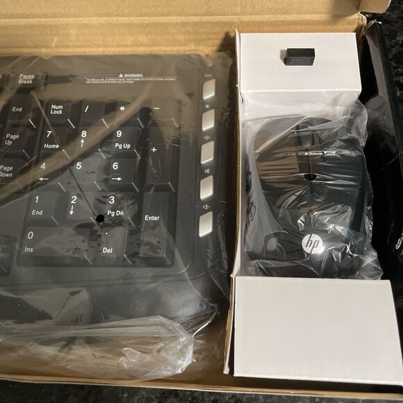 New Sealed HP Wireless Classic Desktop Keyboard and Mouse LV290AA Black - Picture 4 of 6